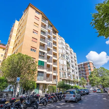 Apartament Lungotevere *